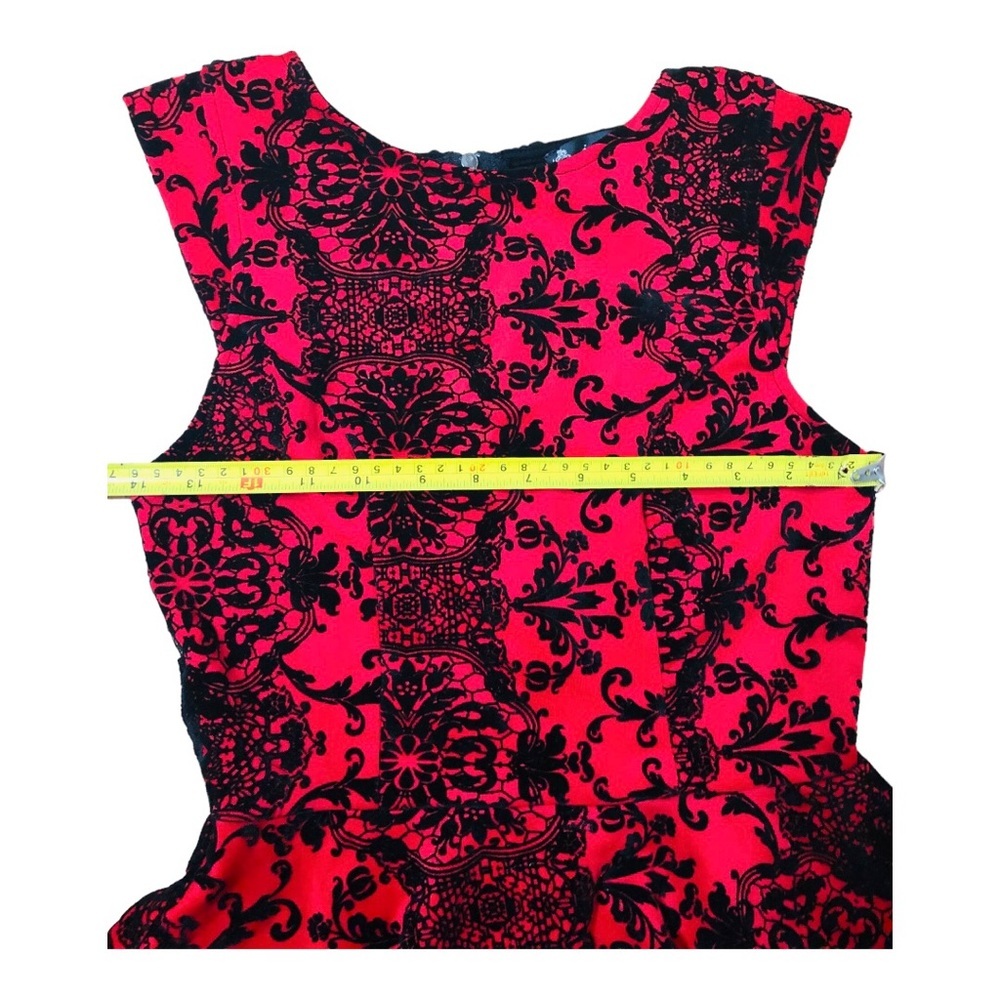 Red black floral embroidered lace back peplum fitted dress size small brand new - Picture 14 of 16